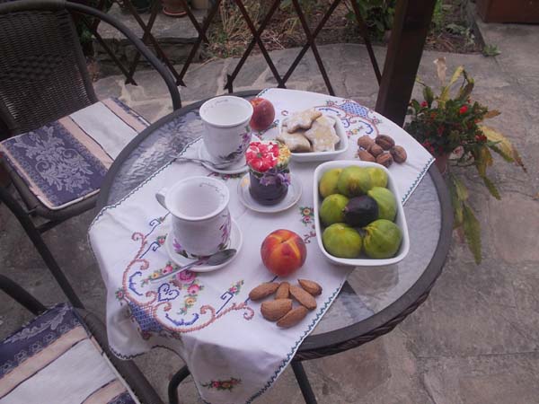  ... COLAZIONE ALL`APERTO...