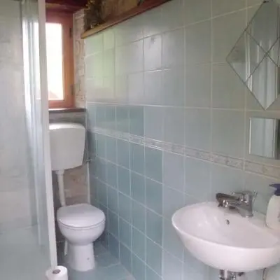 Terra di Mezzo - Bagno con doccia